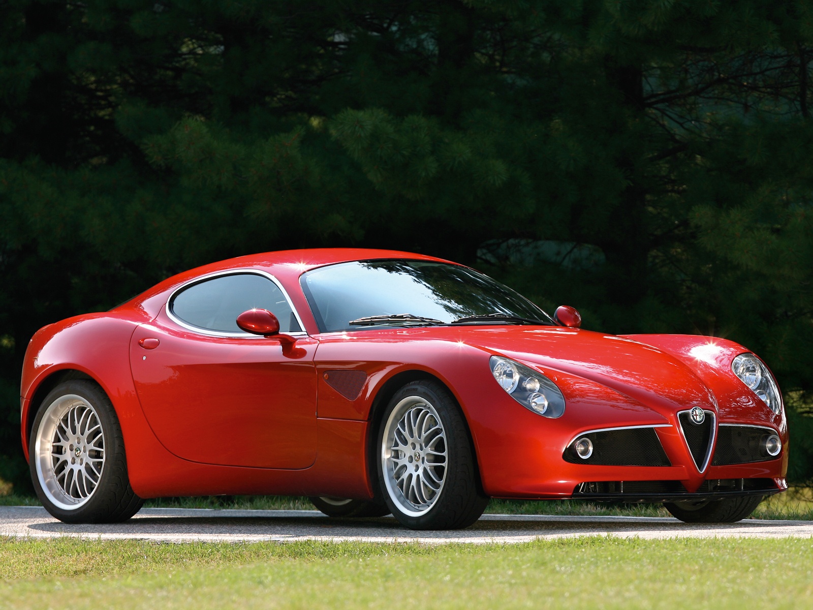 Alfa Romeo 8C Competizione: 7 фото