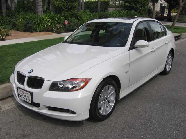 BMW 328i: 1 фото