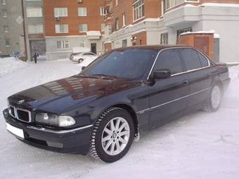 BMW 728: 10 фото