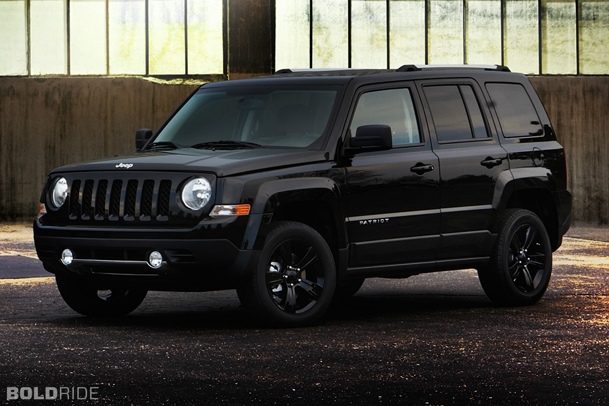 Jeep Patriot: 8 фото