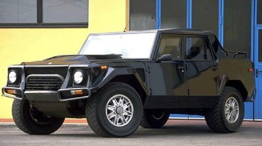 Lamborghini LM-002