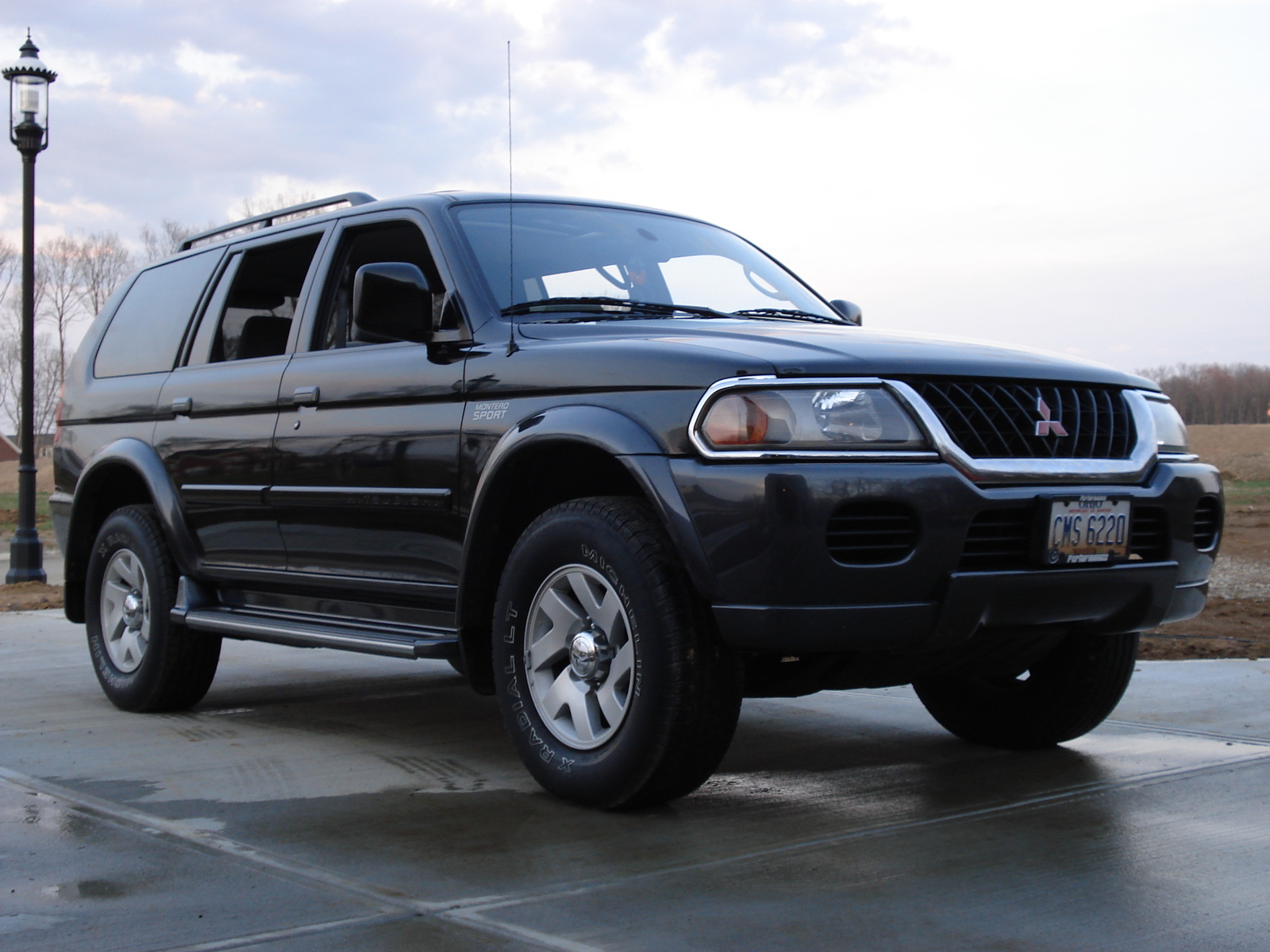 Mitsubishi Montero Sport: 11 фото