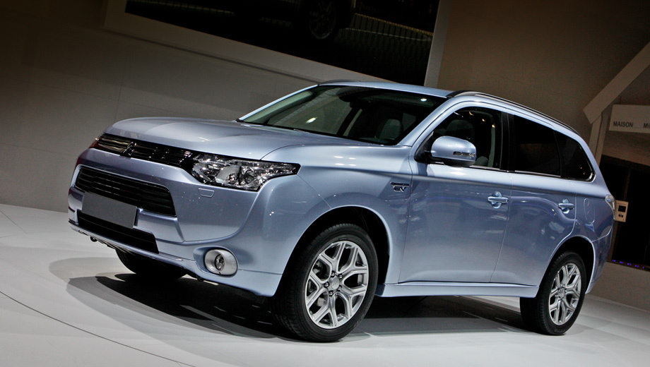 Mitsubishi Outlander: 7 фото