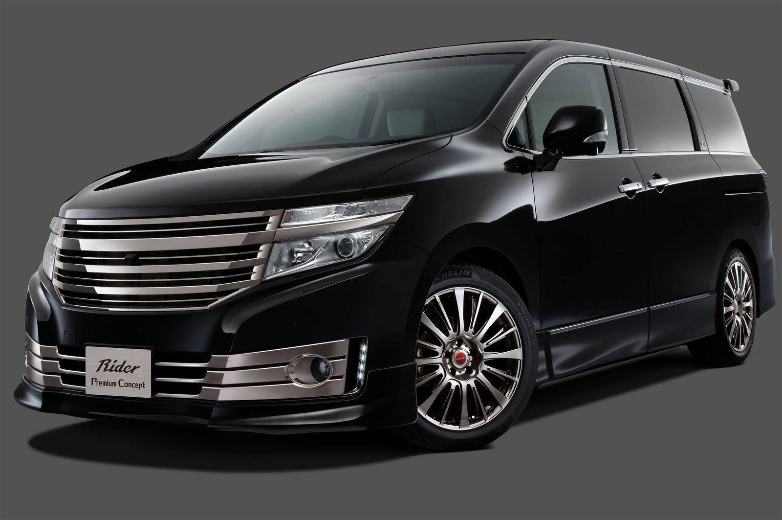 Nissan Elgrand: 3 фото