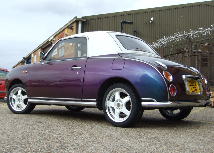 Nissan Figaro: 7 фото