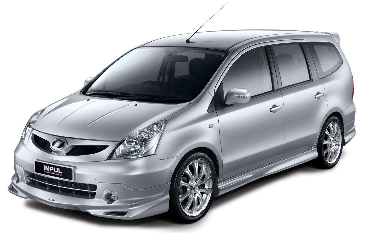 Nissan Grand Livina: 9 фото