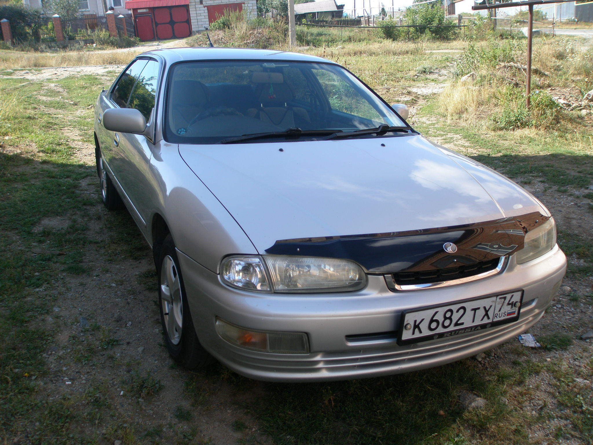 Nissan Presea: 8 фото