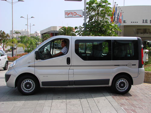 Nissan Primastar: 7 фото