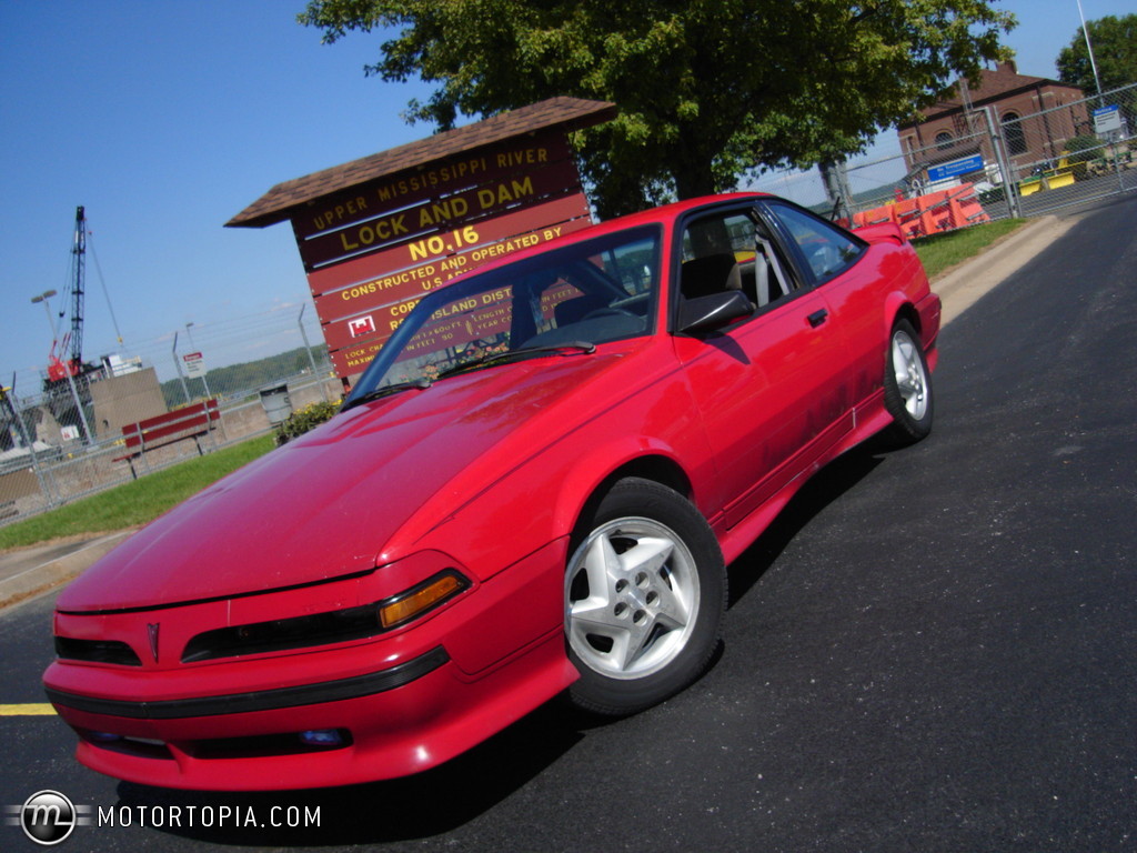 Pontiac Sunbird