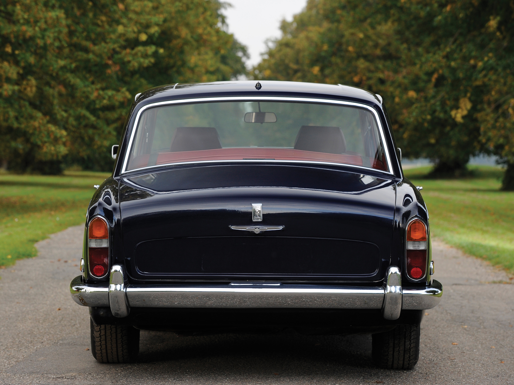 Rolls-Royce Silver Shadow: 11 фото