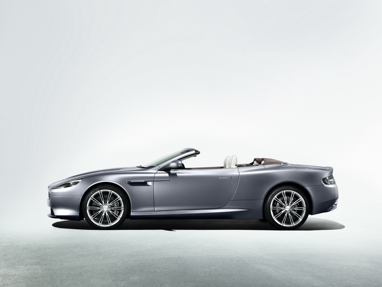 Aston Martin Virage Volante I: 3 фото