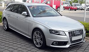 Audi S4: 1 фото