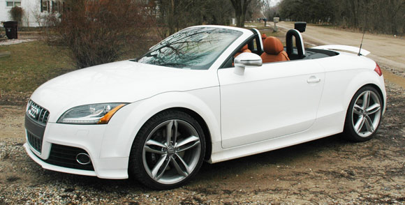 Audi TTS Roadster: 3 фото