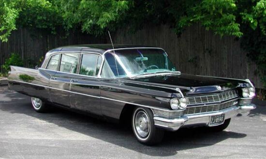 Cadillac Fleetwood: 12 фото