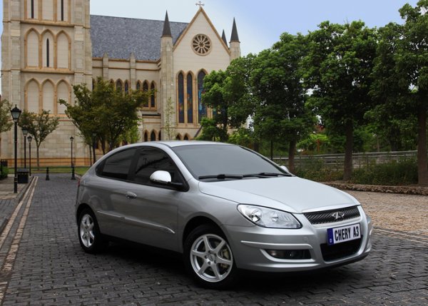 Chery M11 Hatchback: 3 фото