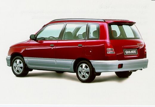 Daihatsu Gran Move: 9 фото