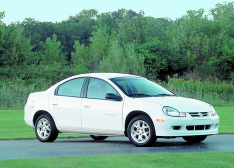 Dodge Neon: 6 фото