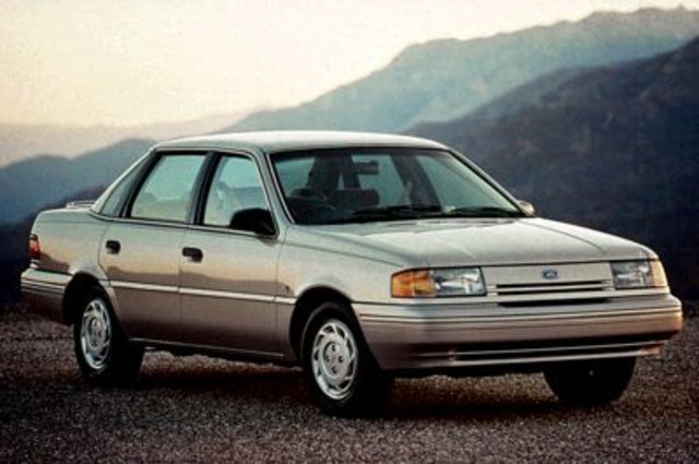 Ford Tempo: 11 фото