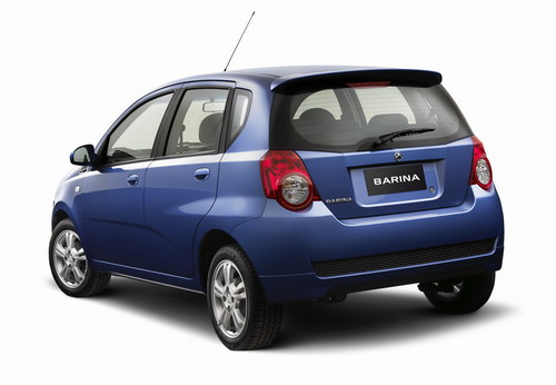 Holden Barina: 9 фото