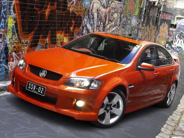 Holden Commodore: 4 фото