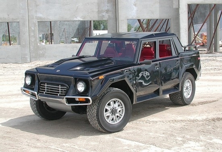 Lamborghini LM002: 7 фото