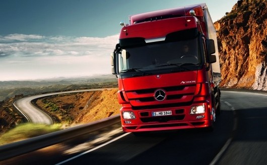 Mercedes Actros II: 9 фото