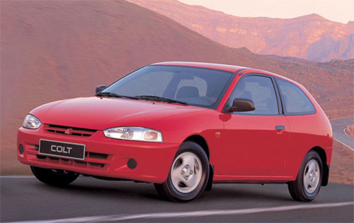 Mitsubishi Colt: 12 фото