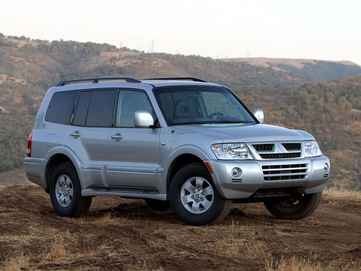 Mitsubishi Pajero I: 9 фото