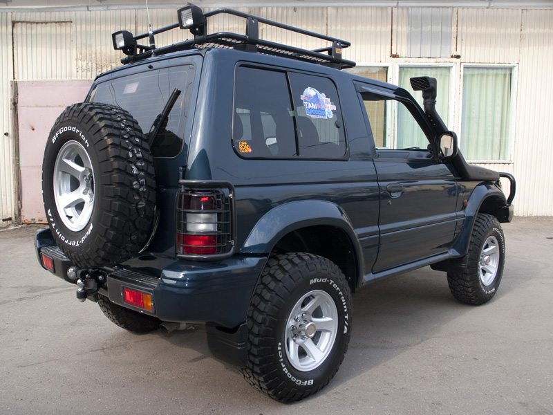 Mitsubishi Pajero II: 2 фото