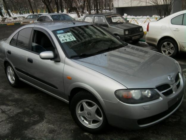 Nissan Almera N16: 8 фото