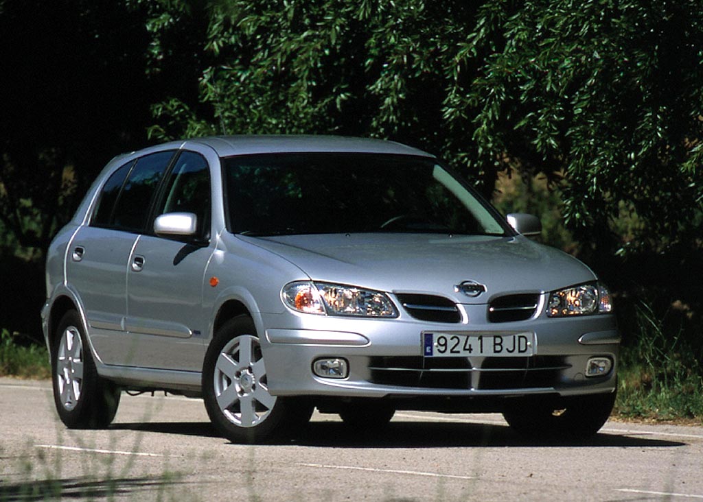 Nissan Almera: 8 фото