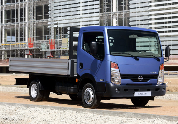 Nissan Cabstar: 4 фото