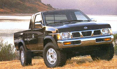 Nissan Pick UP: 11 фото