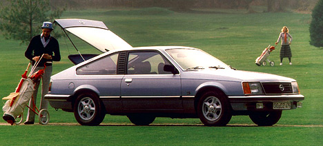 Opel Monza: 10 фото