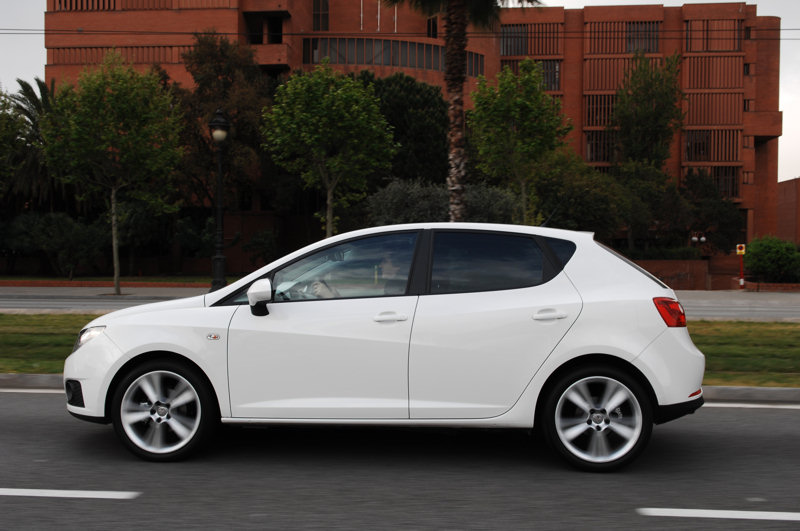 Seat Ibiza: 7 фото