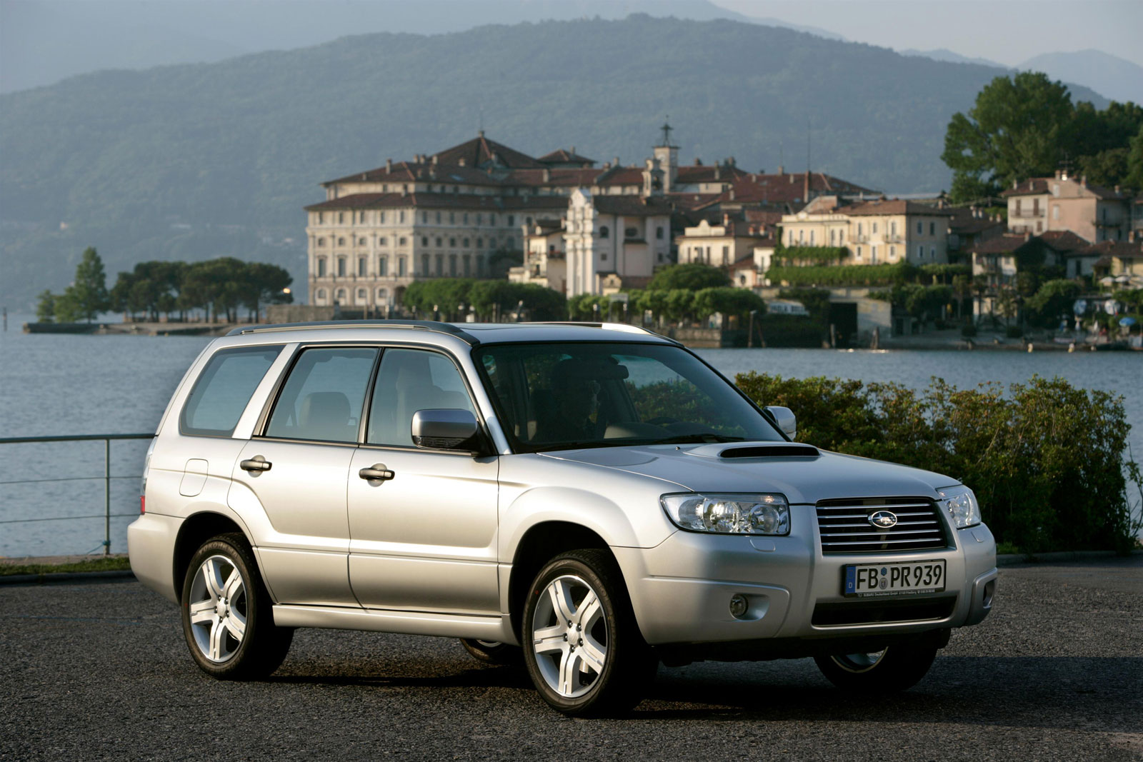 Subaru Forester II: 9 фото