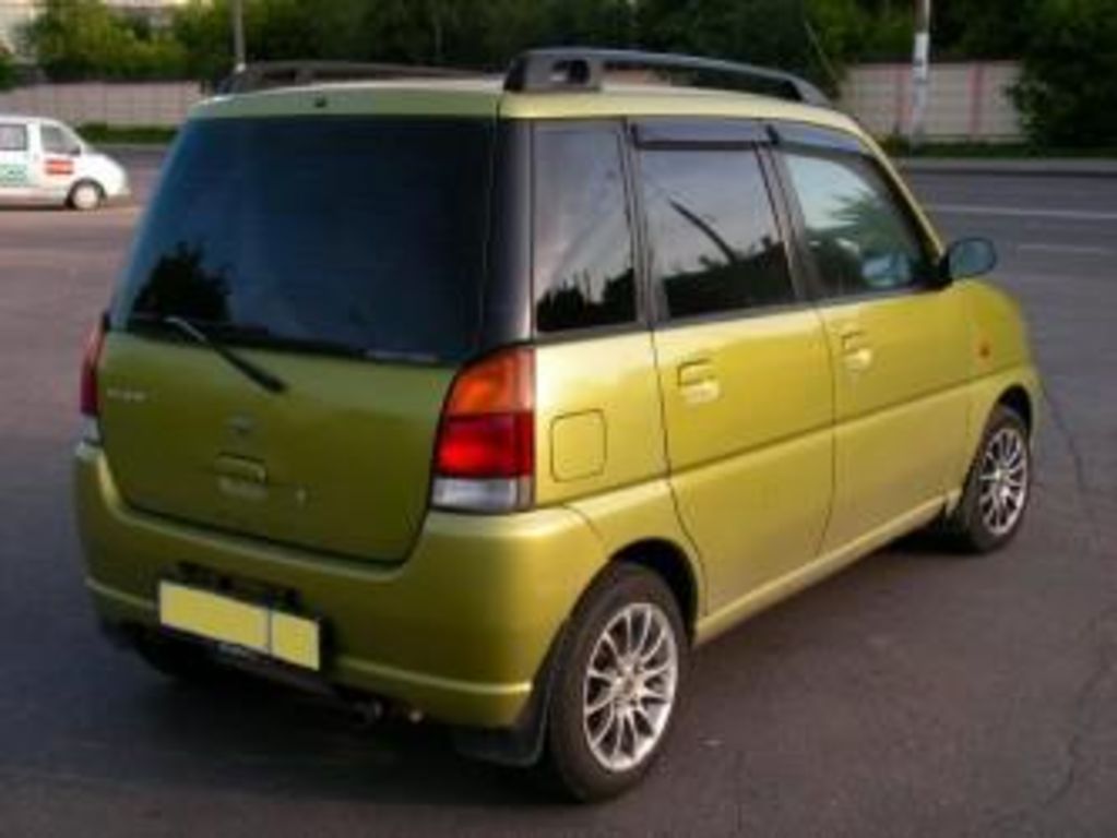 Subaru Pleo: 9 фото