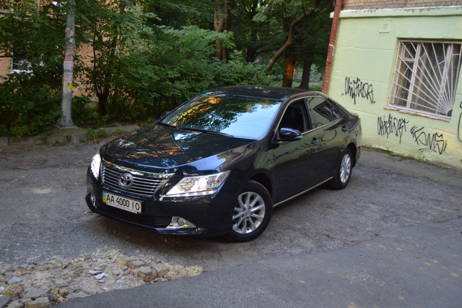 Toyota Camry v50: 4 фото