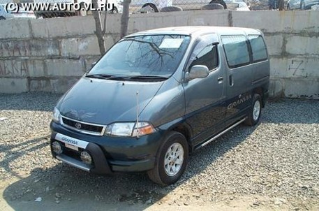 Toyota Granvia: 5 фото